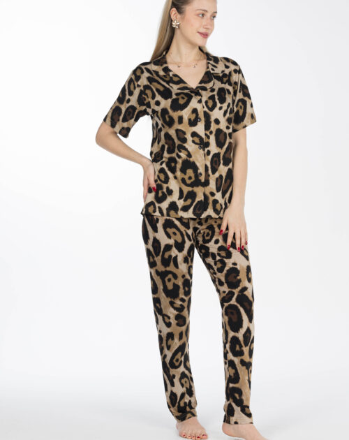 بيجامة كلاسيك نص كم